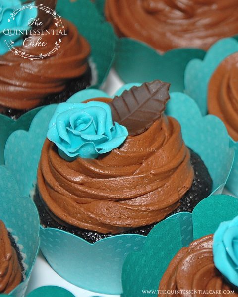 Mini Rose Topper Cupcakes | The Quintessential Cake | Chicago | Custom Cakes