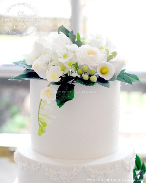Sugar Flower Closeup | The Quintessential Cake | Chicago | Luxury Wedding Cakes | The Armour House