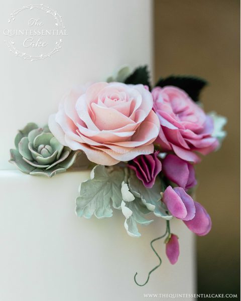 Wedding Cake with Sugar Flowers | The Quintessential Cake | Chicago | Luxury Wedding Cakes | Winnetka Community House