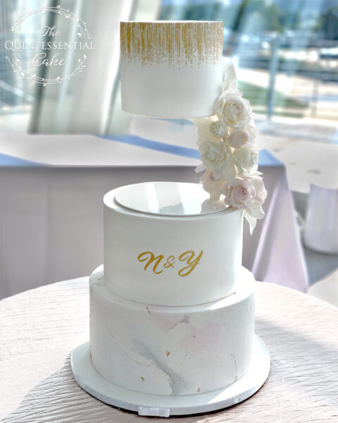 Floating Tier Wedding Cake | The Quintessential Cake | Wheaton | The Adler Planetarium | Chicago